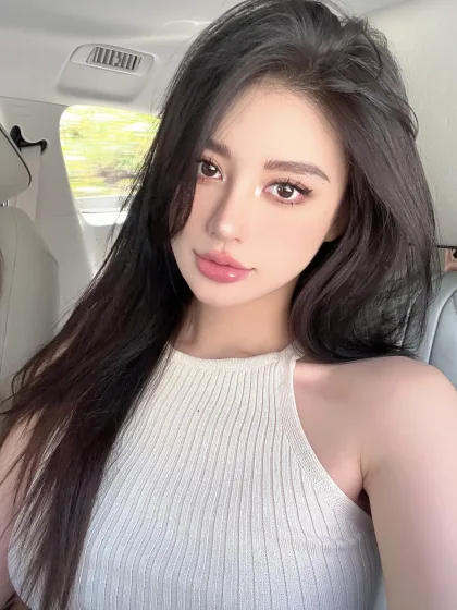 Pan Mei, female escort in Hong Kong