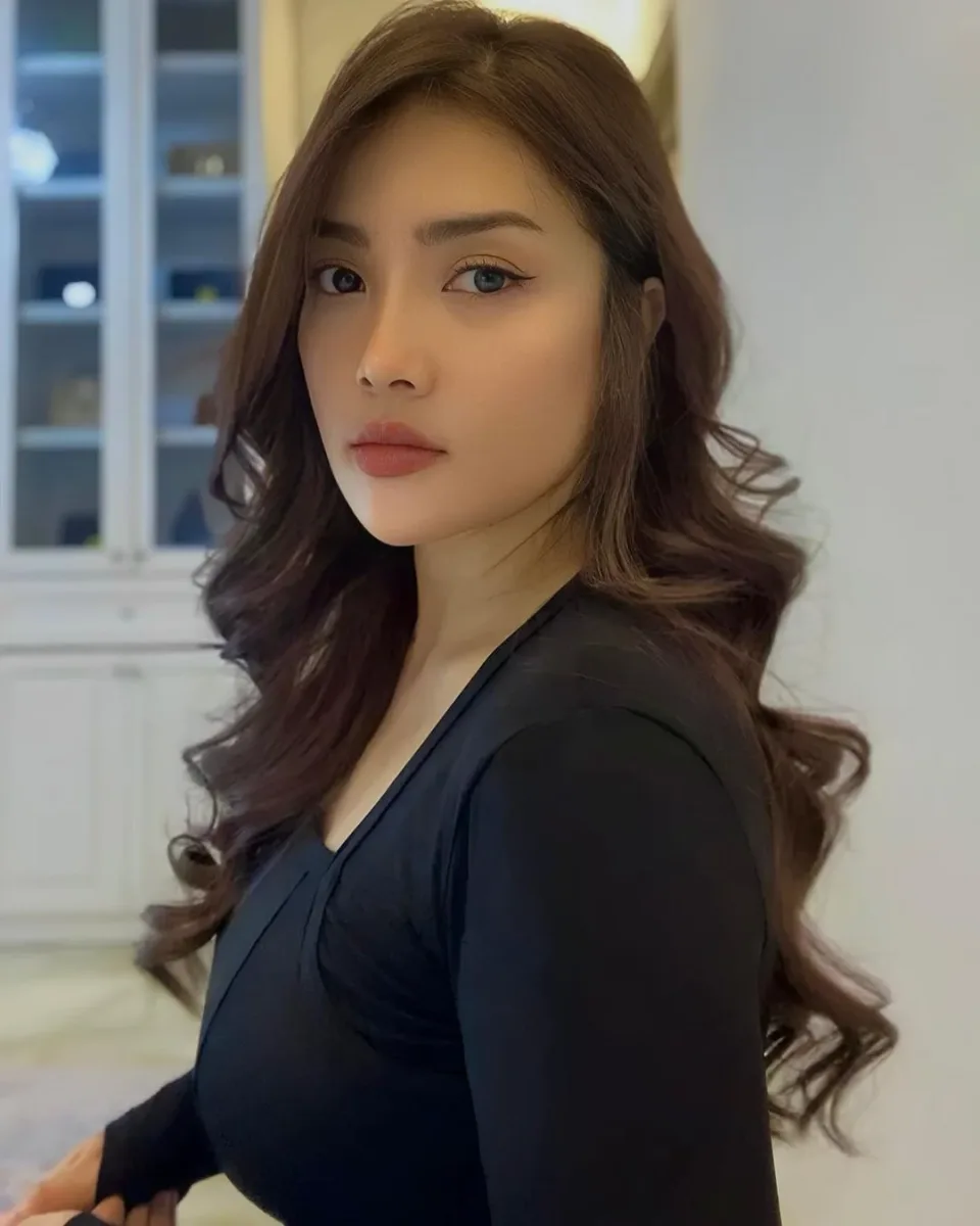 Xie Lin-Xin, Hong Kong profile photo 6