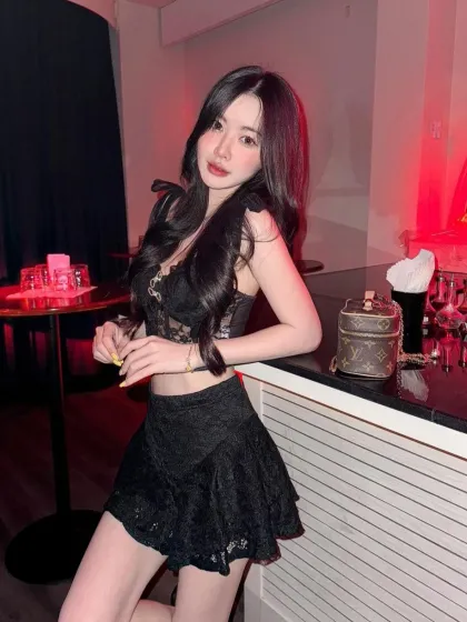 Xu Rui-Ting, female escort in Hong Kong
