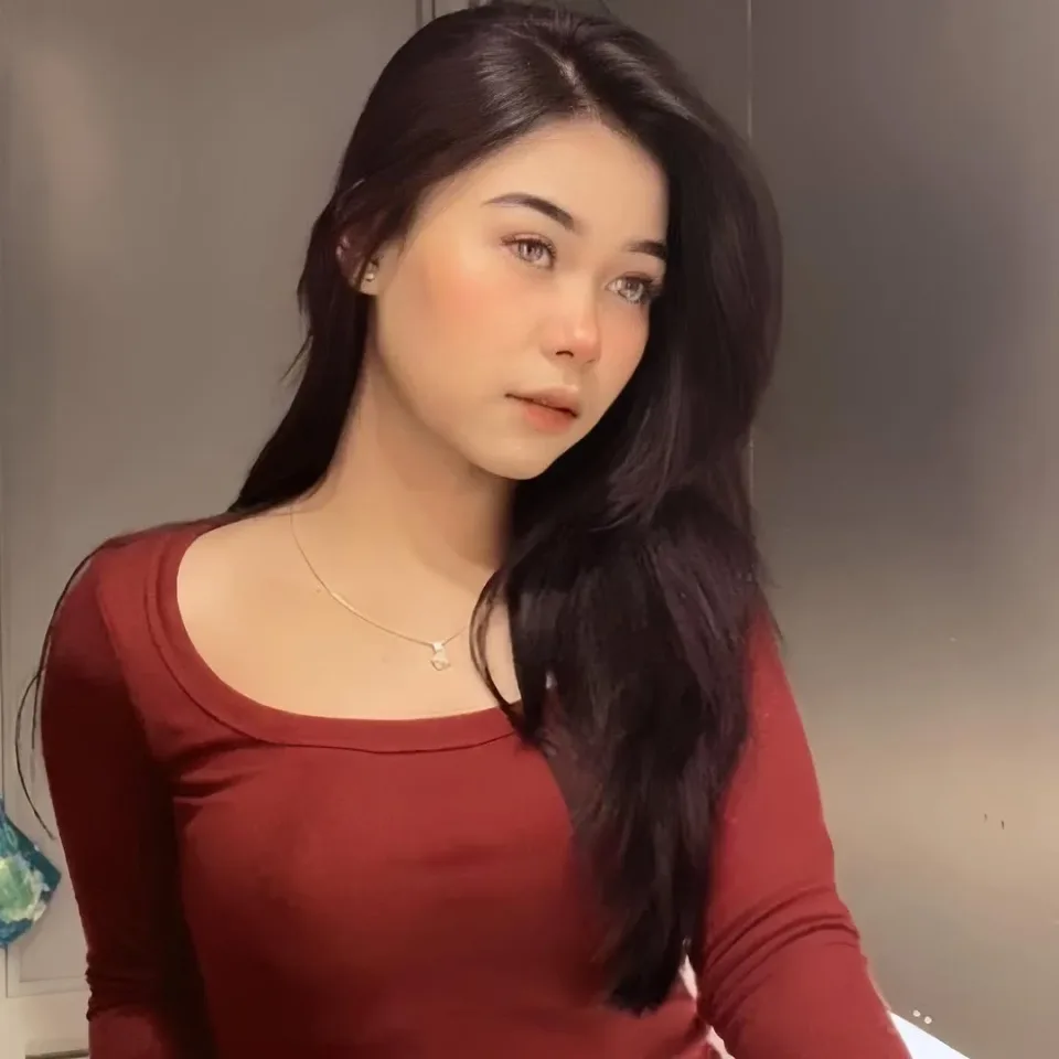 Zhou Rina-Xin, Hong Kong profile photo 2