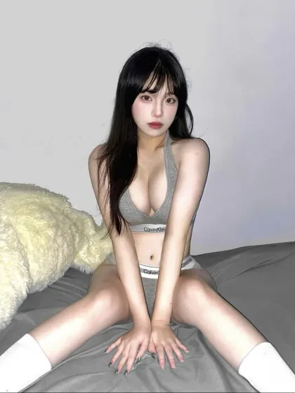Photo next profile Xie Ning-Xin