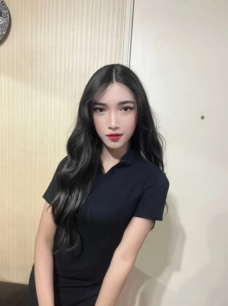Deng Na-Yue, Hong Kong profile photo 1