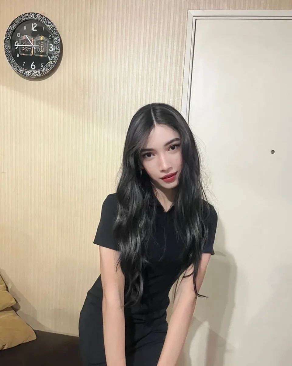 Deng Na-Yue, Hong Kong profile photo 5