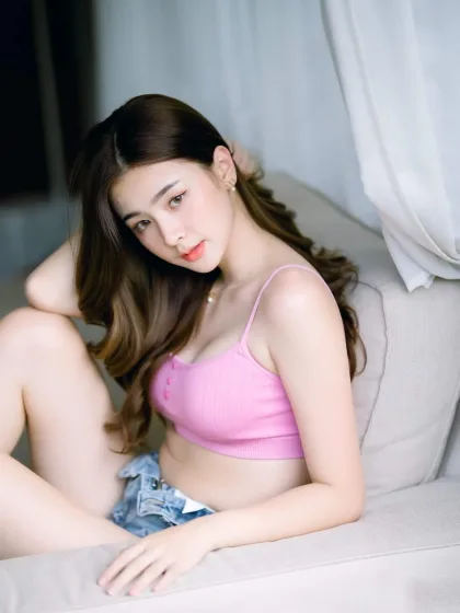 Zhu Lin, female escort in Hong Kong