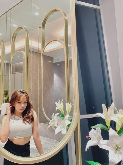 Jiang Liya, female escort in Hong Kong