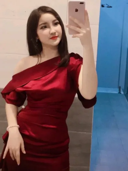 He Yue, female escort in Hong Kong