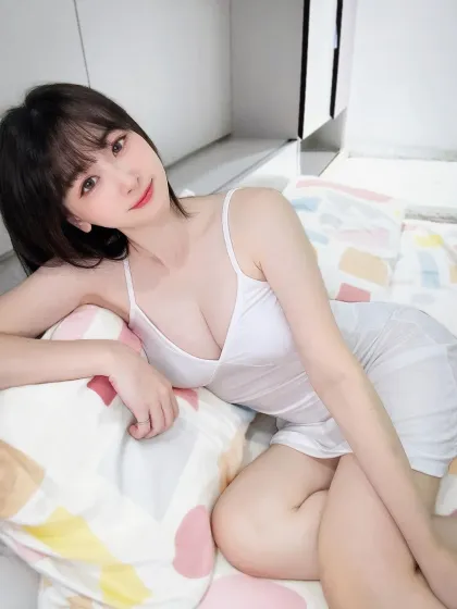 Oliavani, female escort in Hong Kong