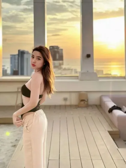 Rui Muse, female escort in Hong Kong