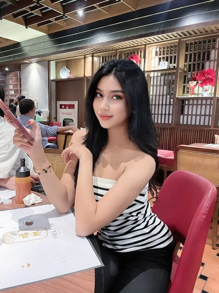 Huang Yan-Lian, Hong Kong profile photo 1