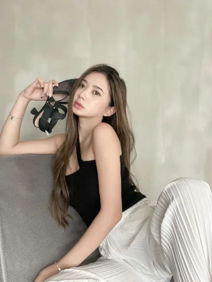 Xu An, female escort in Hong Kong