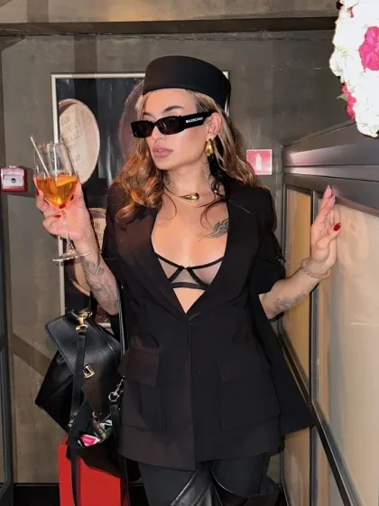 Cao Niko, shemale escort in Hong Kong