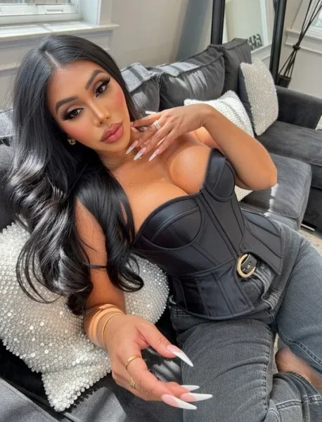 Luo Rumi-Luo, Hong Kong profile photo 25