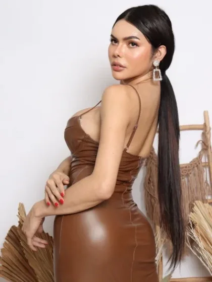 Zhao Tian-Yao, shemale escort in Hong Kong