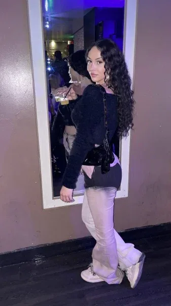 Wu Nari, Hong Kong profile photo 6
