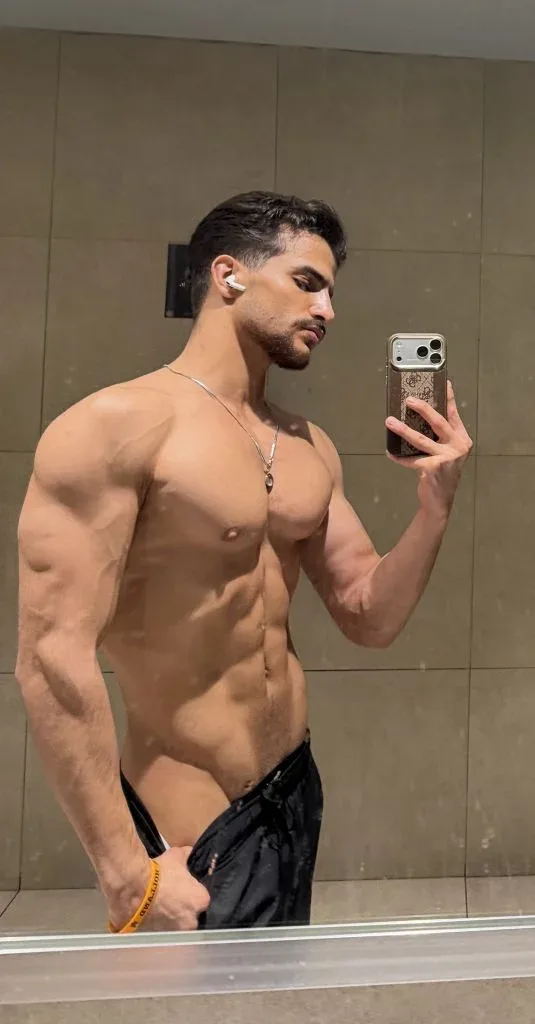 Jie Stone, Hong Kong profile photo 15