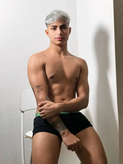 Zhang Kang-Long, male escort in Hong Kong, recommendation photo 3
