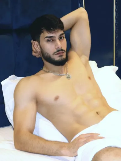 Chen Kang, male escort in Hong Kong, recommendation photo 3
