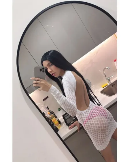 Zhou Qiang, shemale escort in Hong Kong