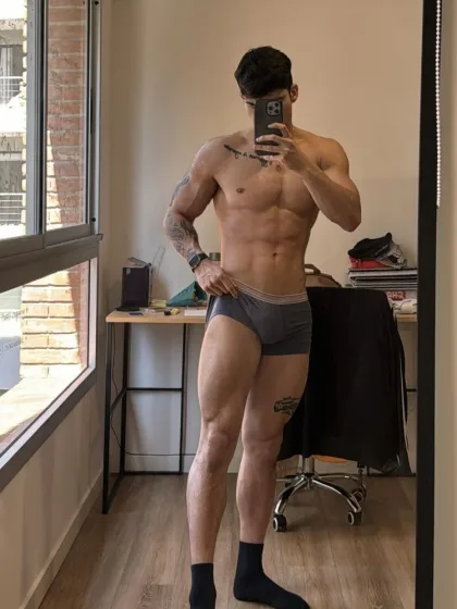 Tang Long, male escort in Hong Kong