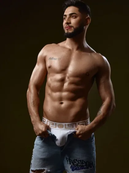 Song Peng-Wei, male escort in Hong Kong, recommendation photo 3