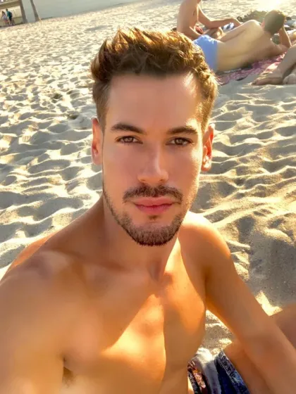 Bin Ray, male escort in Hong Kong, recommendation photo 3