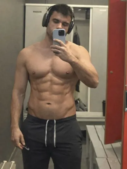 Han Kang, male escort in Hong Kong, recommendation photo 3