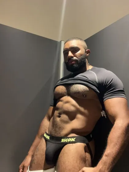 Song Lei, male escort in Hong Kong