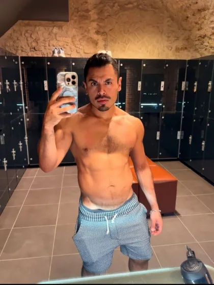 Ming Light, male escort in Hong Kong