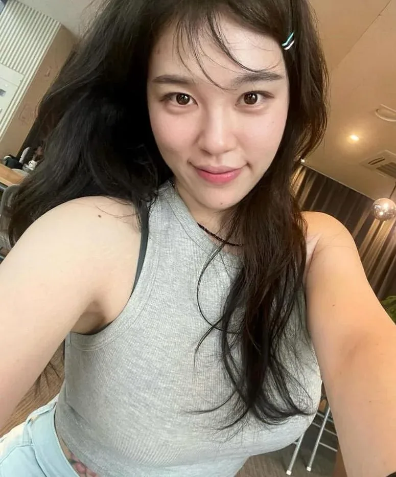 Zhang Fei, Hong Kong profile photo 2