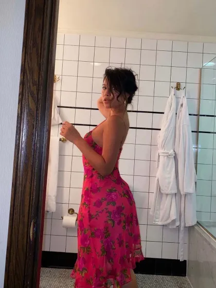 Liang Fei, female escort in Hong Kong, recommendation photo 3