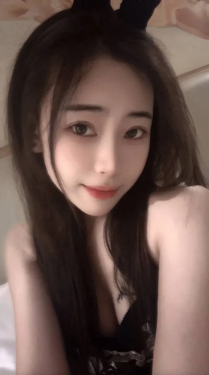Li Rui-Lan, Hong Kong profile photo 1