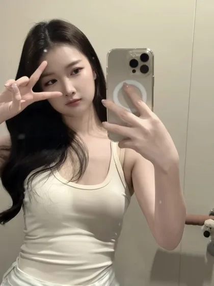 Hu Fei-Ailin, female escort in Hong Kong, recommendation photo 1